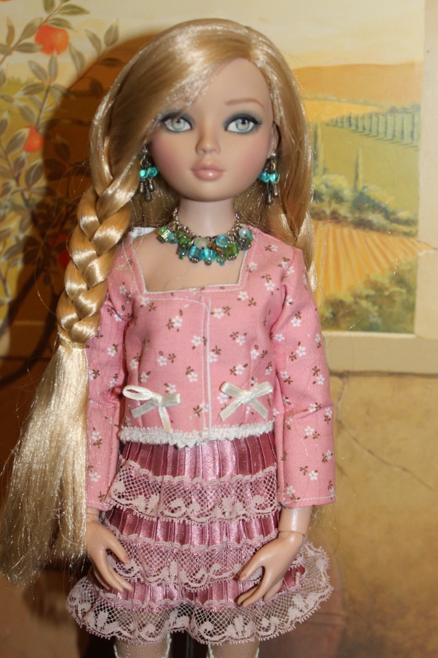 Вальс цветов с куклами Тоннер - Продолжение