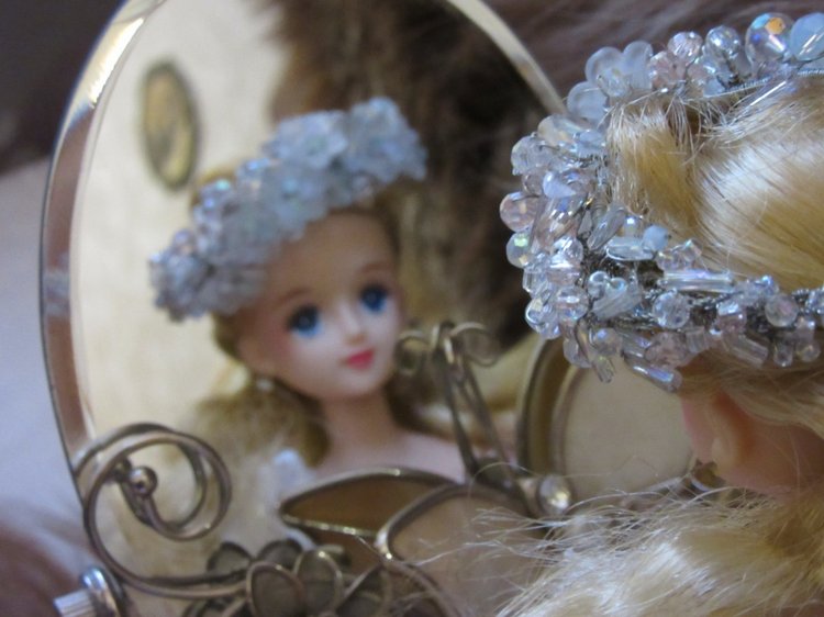 Сказка о девушке, влюбившейся в своё отражение (фото 3)