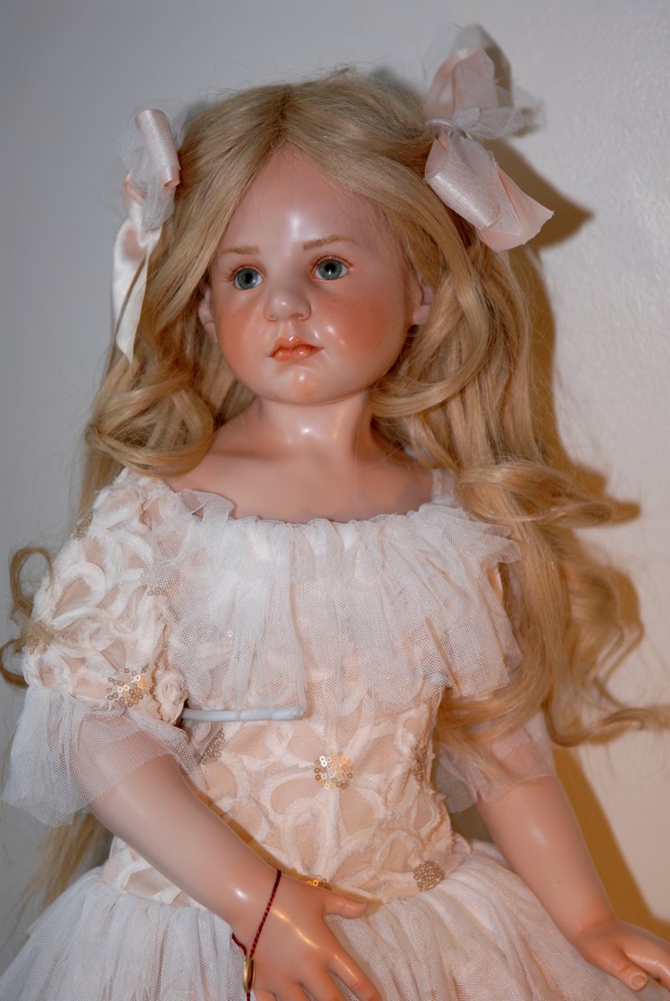 Новый образ для фарфоровой в воске Гунзелки