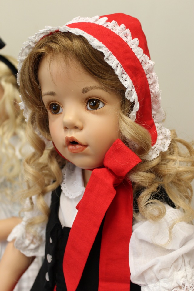 Летняя встреча в магазине и выбор кукол. Часть вторая - Красная шапочка. ОПРОСНИК