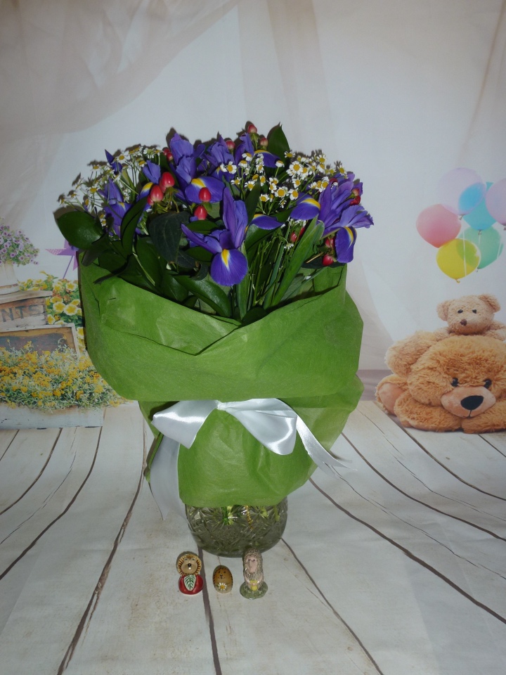 Поздравляем — 8 Марта: поздравления