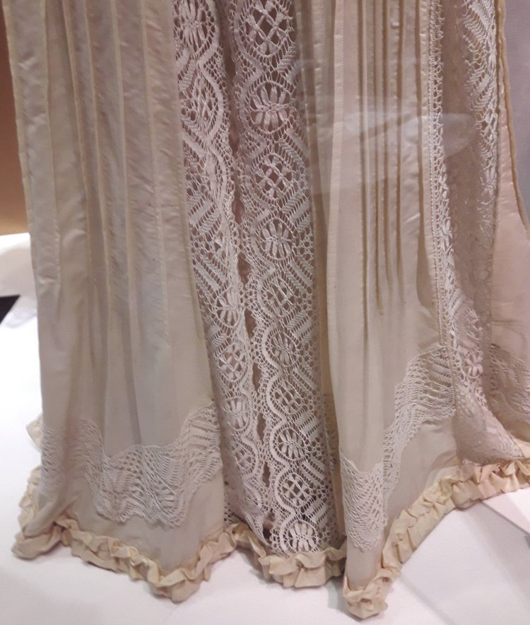 Выставка "Узоры свадьбы кружевной". Зал 2 | Бэйбики Выставка "Узоры свадьбы кружевной". Зал 2