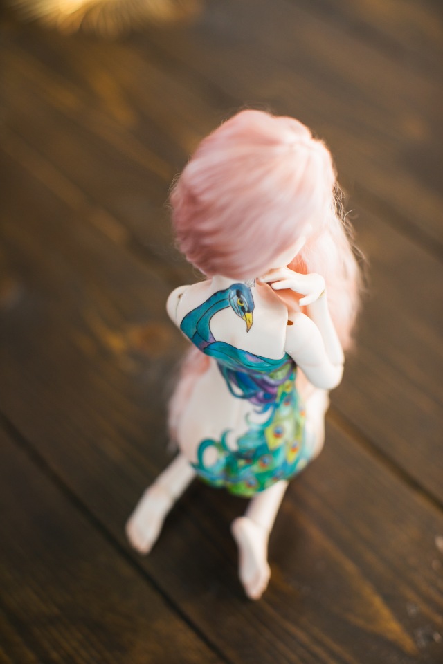 Девушка с татуировкой павлина и Красная Шапочка - фарфоровые куклы | Бэйбики Девушка с татуировкой павлина и Красная Шапочка - фарфоровые куклы