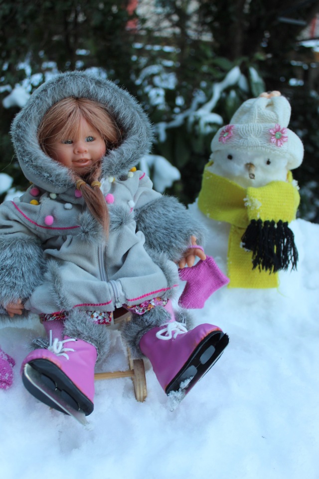 Снежные забавы Кети и Рози. Провожаем зиму (фото 6)