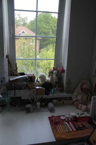 Моя мастерская — Хранение кукол и материалов: организация рабочего места (фото 8)