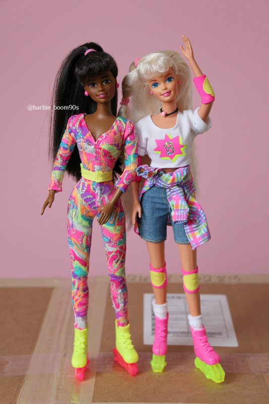 Презентация посылок — Куклы Barbie (Барби): Looks (фото 3)