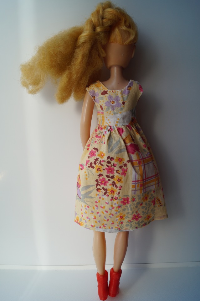 История Анжелики и её гардероба