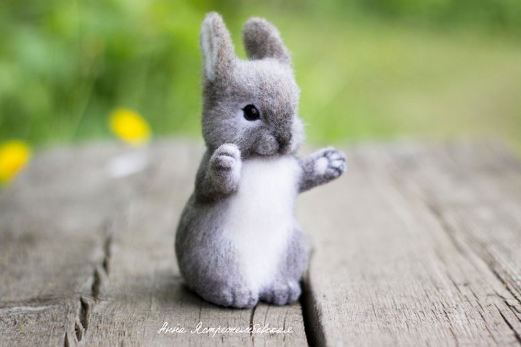 Заинька — Валяные игрушки из шерсти: сухое валяние (фото 6)