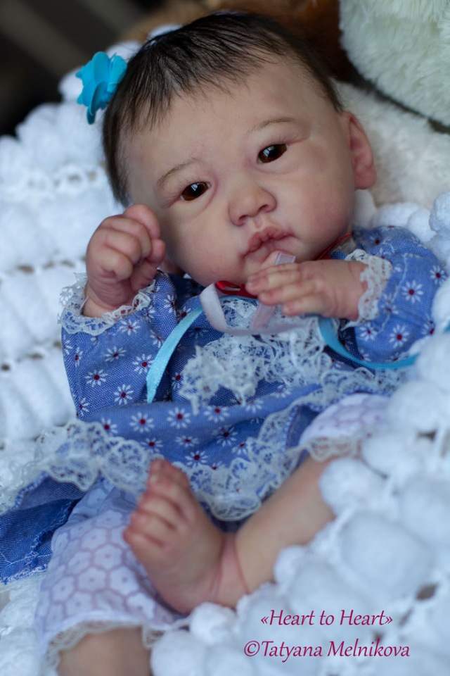 Вот такая азиатская бэбичка Ellory