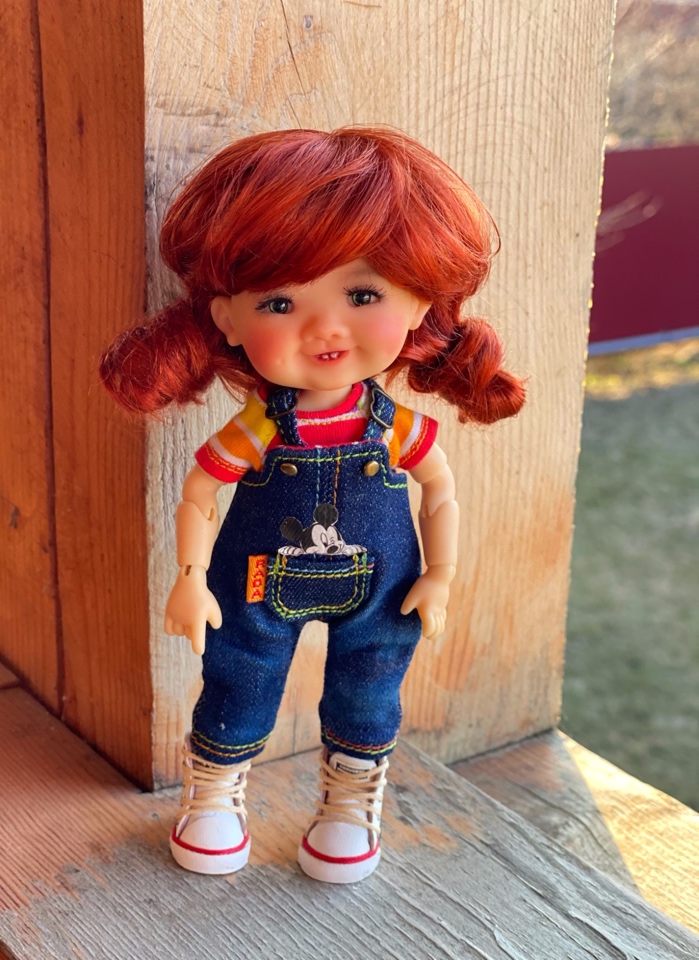 Стоят девчонки... стоят в сторонке. Meadow dolls