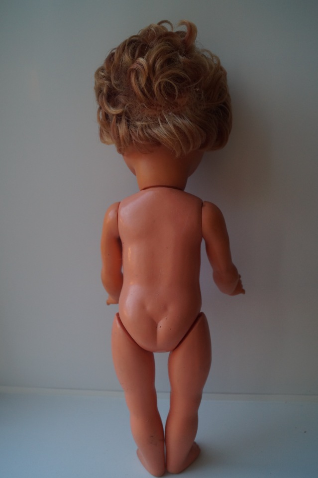 Вторая июльская выписка. Лечение глазок: отсутствие радужки, косоглазие. На лечении была ГДРочка. Голова+тело= красивая