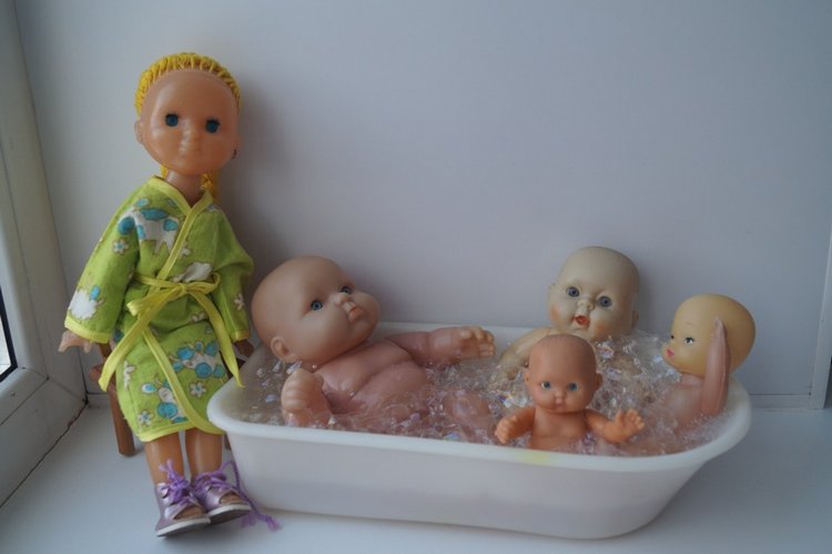 Первая январская выписка, в кругу большой и дружной семьи Жени и Антона. Женечку перепрошила, Антону восстановила цвет