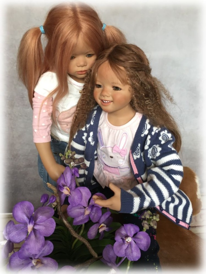 Показ химочек продолжается ... с нами сегодня замечательная Лиска