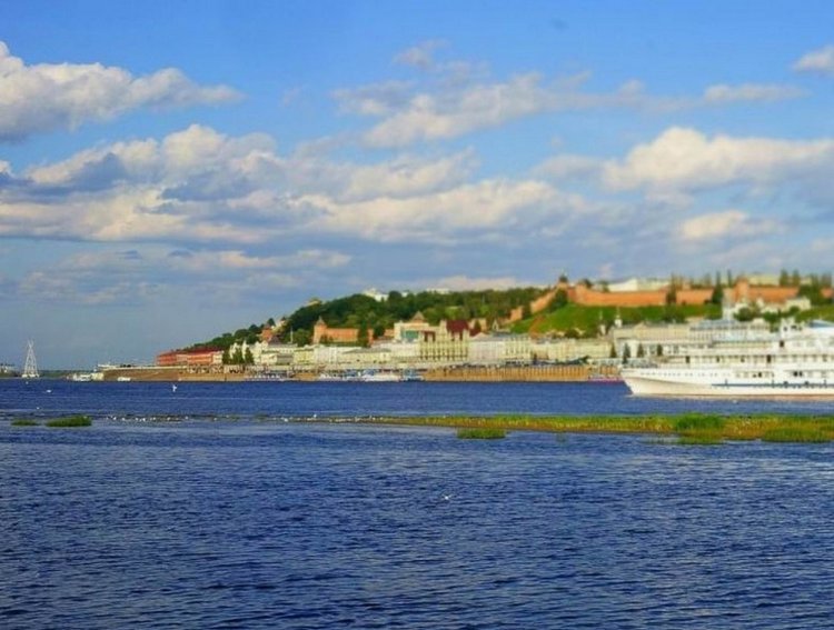 Отдых на Волге - между двух городов