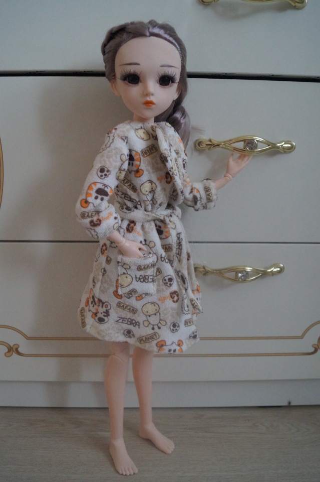 Я подарила сестрёнке куклу, она назвала её Агата