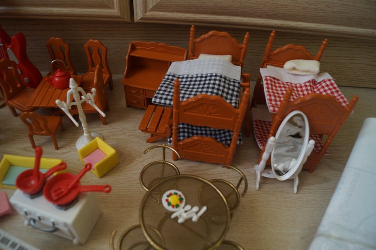 Приехали три посылки, открыла, а их четыре