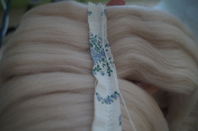 Четвёртая выписка февраля, которой могло не быть. Как заузить отверстие в шее советской куклы, чтобы голова не проваливалась