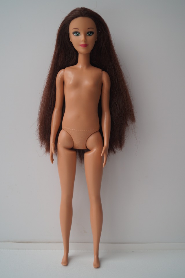 Четвёртая выписка февраля, которой могло не быть. Как заузить отверстие в шее советской куклы, чтобы голова не проваливалась