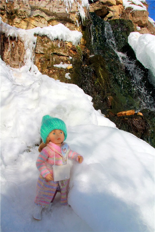 Зимняя прогулка Сони. Уникальная кукла от Сильвии Наттерер