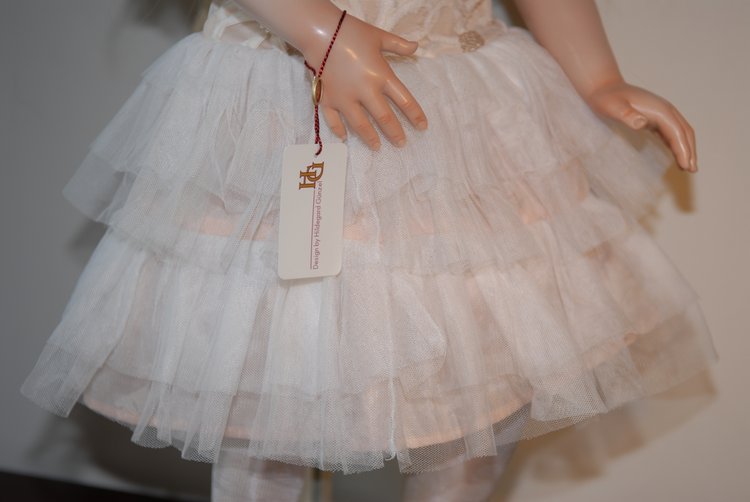 Новый образ для фарфоровой в воске Гунзелки