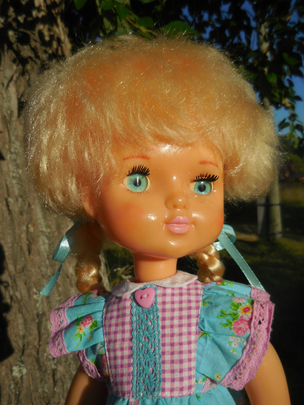 Маленькая история в картинках про друзей или мой не богатый опыт рисовок и пошива одежды для советских кукол