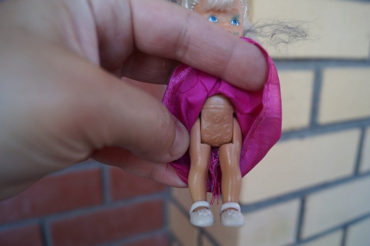 Куклы с разным состояние здоровья долго стояли в очередь у дверей кукольной лечебницы | Бэйбики Куклы с разным состояние здоровья долго стояли в очередь у дверей кукольной лечебницы