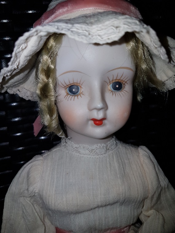 Большая коллекция Винтажных реплик с антикварных кукол