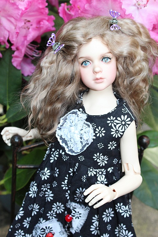 Поиск образа для Розочки. Знакомство с садом