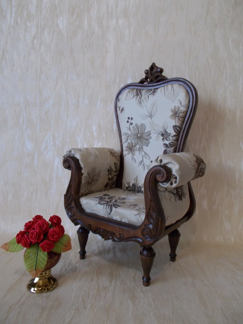 Уютное кресло — Мебель для кукол и домиков: фото (фото 2)