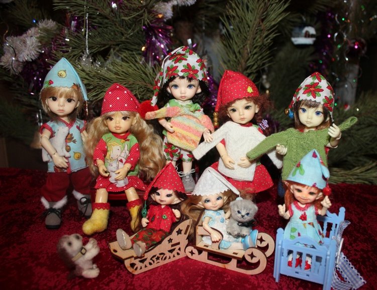 Спасибо вам, Снегурочки нашего Деда Мороза