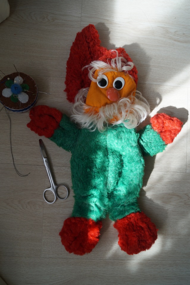 Четвёртая апрельская выписка. Варим покусы ног, варим пластик, красим резиновую голову (фото 6)