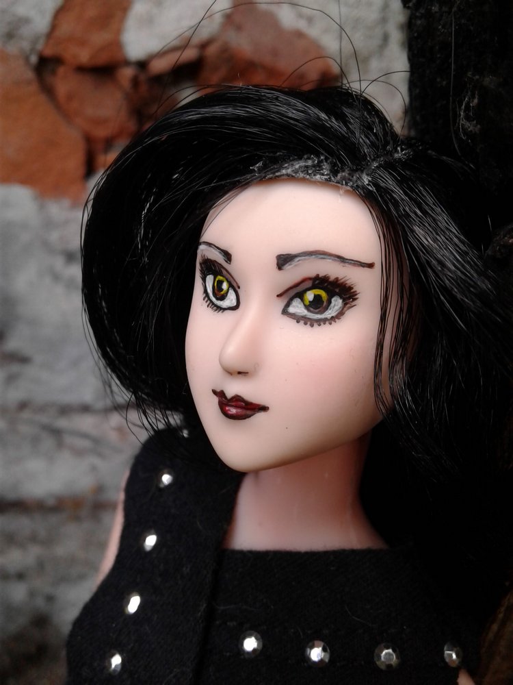 Моя новенькая: Донна Розье. Румбокс: швейная мастерская