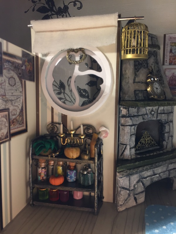 Полосатый домик — Румбоксы и кукольные интерьеры: фото