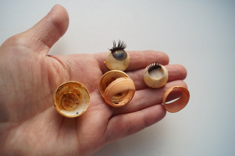 Третья июльская выписка. Вылечила восемь кукол СССР! И всем сшила наряды - за неделю