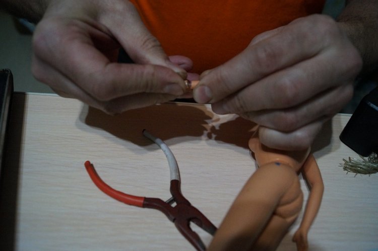 Вторая выписка декабря. Главная героиня нового года поправила своё здоровье. Лечим покусанные руки Барби, удаляем жир с