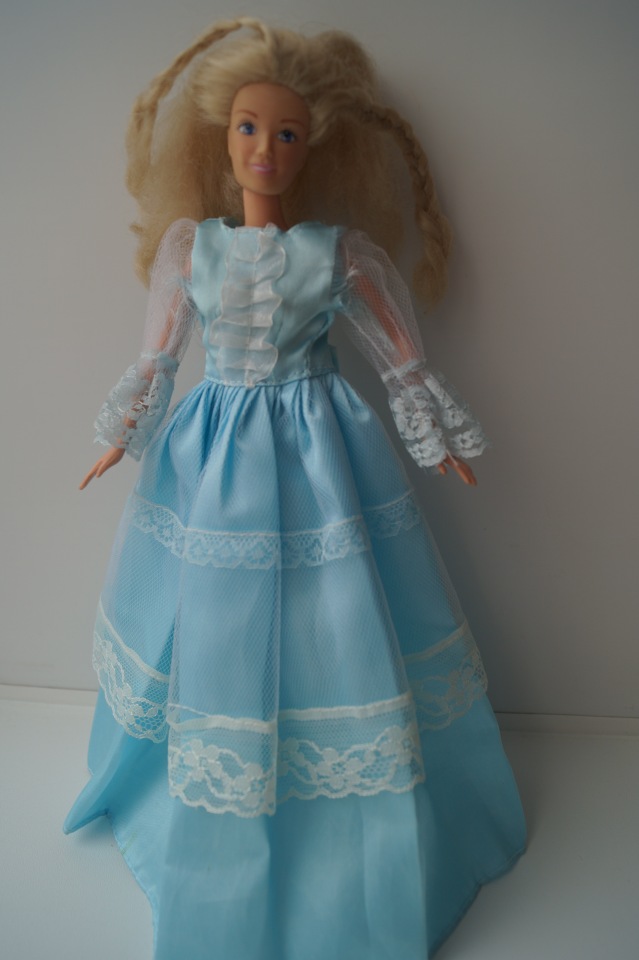 Первая выписка марта. Чебурашка здоров, Братц из серии Sea Stunnerz обрела сменные ножки