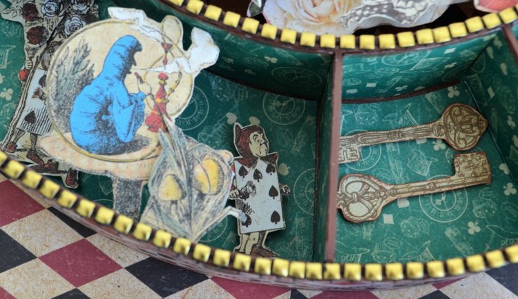 Часы "Моя Алиса" с миниатюрой