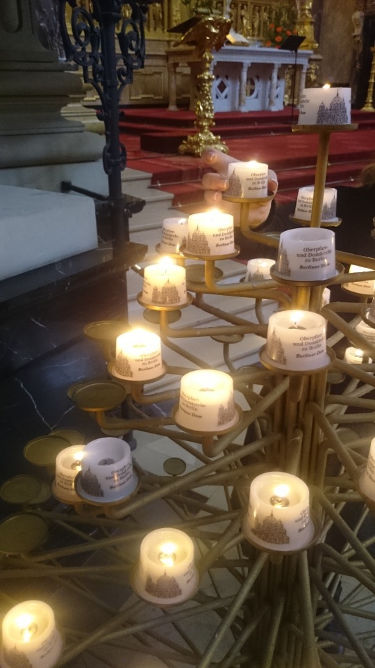 Спасибо Вам за смелость и отвагу, за небо мирное над головой