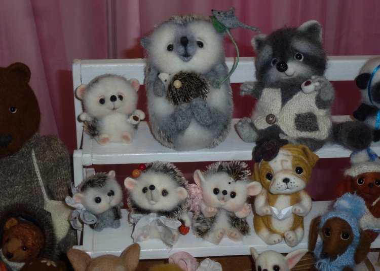 X Юбилейная выставка - Искусство Куклы (Гостиный Двор - 2019) - ЁЖИКИ и СОВУШКИ