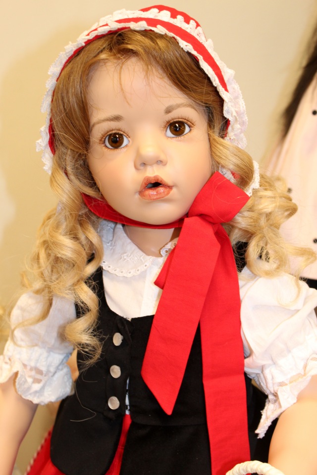 Летняя встреча в магазине и выбор кукол. Часть вторая - Красная шапочка. ОПРОСНИК (фото 10)