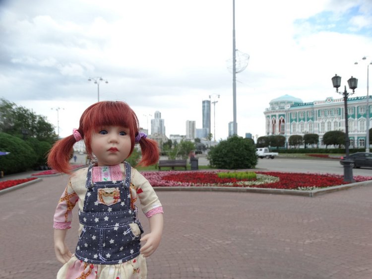 Мицци на прогулке по Екатеринбургу (фото 7)