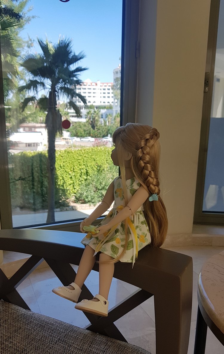 Инес на море — Куклы Ruby Red (Руби Ред) Fashion Friends: Siblies