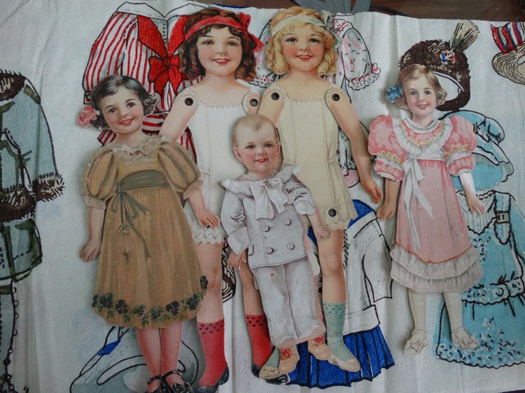 Очень маленькая кукло-встреча. Или ода бумажным куклам