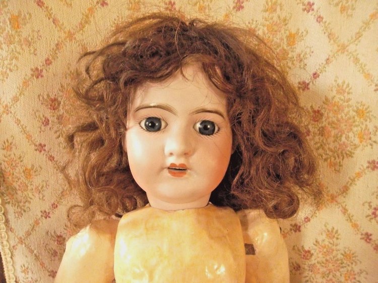 Помощь в опознании антикварной куклы