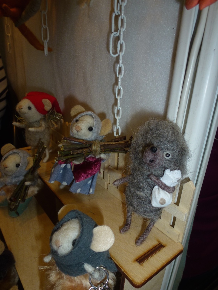 Апрель 2019 года - Moscow Fair на Тишинке - ёжики | Бэйбики Апрель 2019 года - Moscow Fair на Тишинке - ёжики