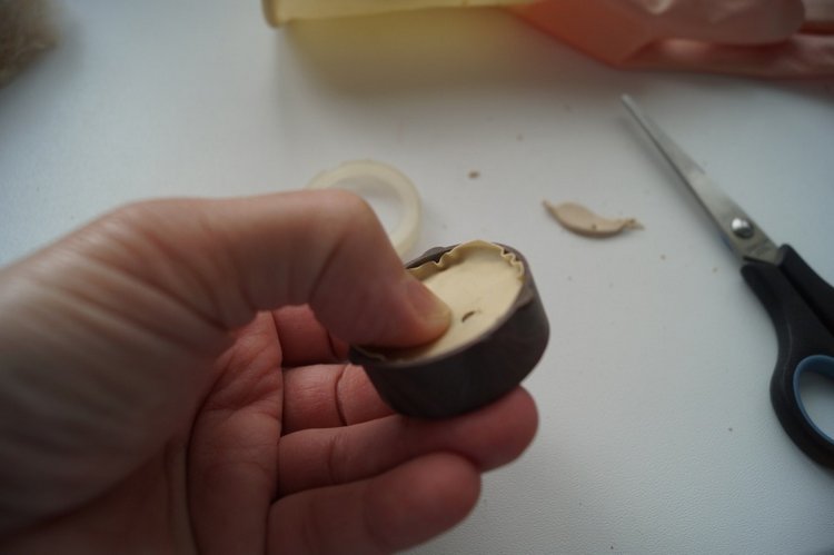 Первомайская выписка: чистка содой, ремонт пищалки, сшит Баварский костюм и реанимация брошенок