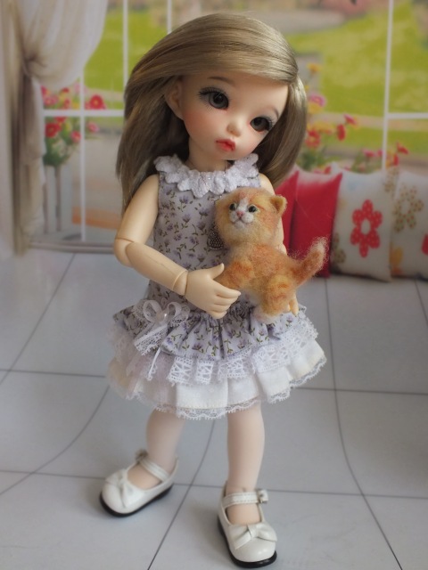 А какие игрушки у ваших кукол