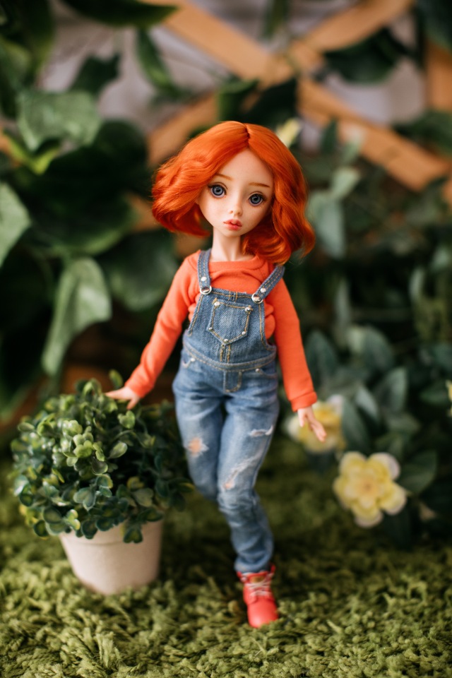 Эмили собрались на Весенний бал кукол