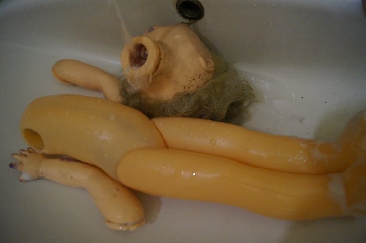 Вторая майская выписка: спасаю ангела. Варить или не варить покрашенный пластик? Реанимация брошенок