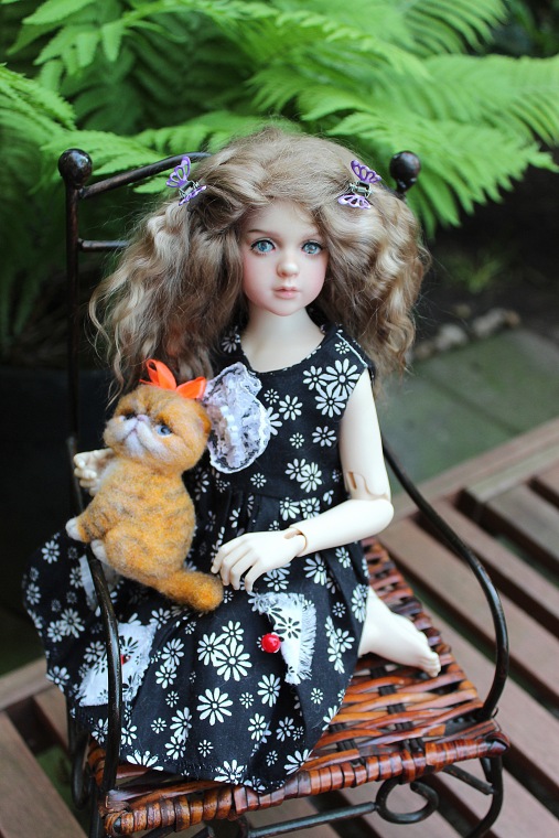 Поиск образа для Розочки. Знакомство с садом